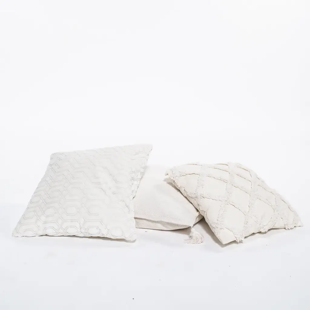 Location Coussin crème - beige gamme luxe (variable)