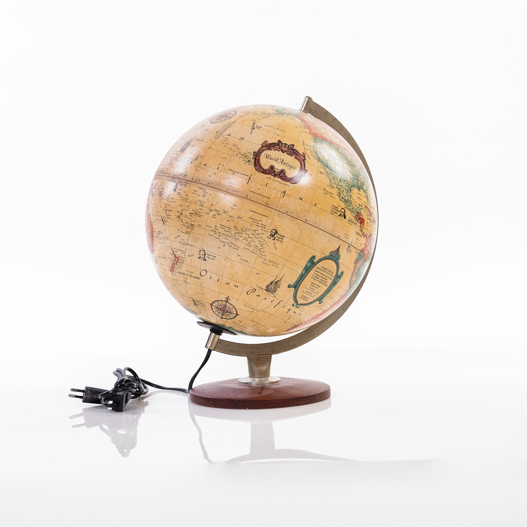 Location Globe terrestre vintage