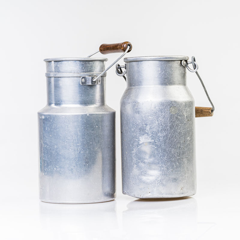 Location Pot à lait en zinc