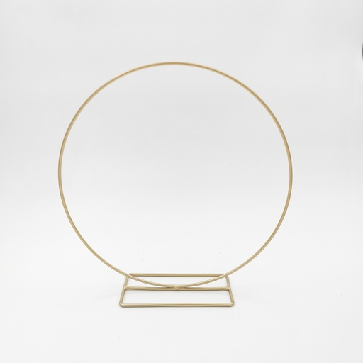 [D307] Location Anneau doré sur socle M